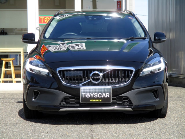 TOYSCAR ボルボ V40 クロスカントリー T5 AWD モメンタム