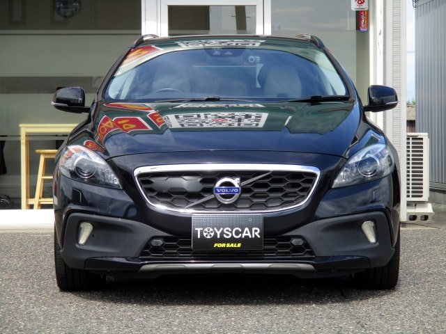 TOYSCAR ボルボ V40 クロスカントリー T5 AWD SE