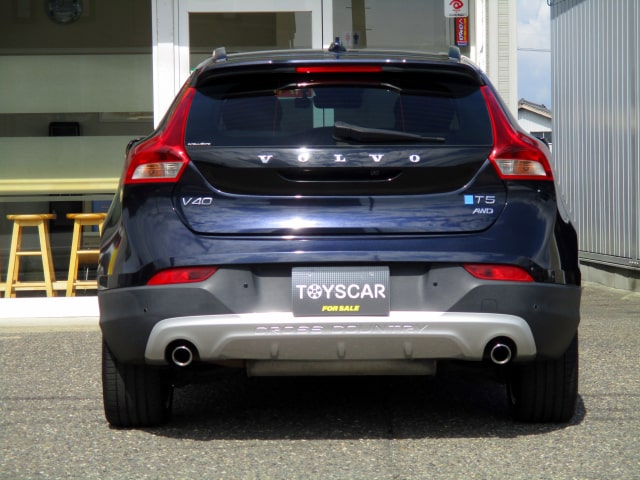 TOYSCAR ボルボ V40 クロスカントリー T5 AWD SE