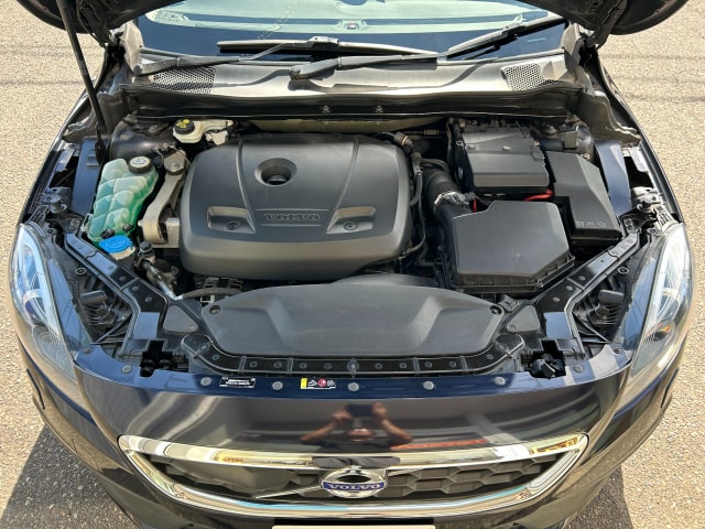 TOYSCAR ボルボ V40 クロスカントリー T5 AWD SE