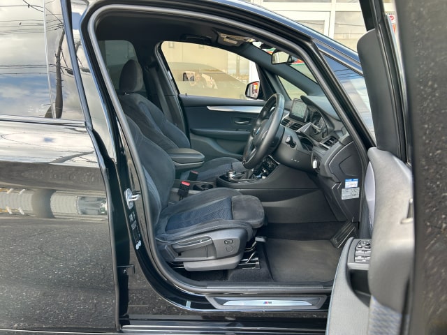 TOYSCAR BMW 2シリーズ 218d アクティブツアラー Mスポーツ