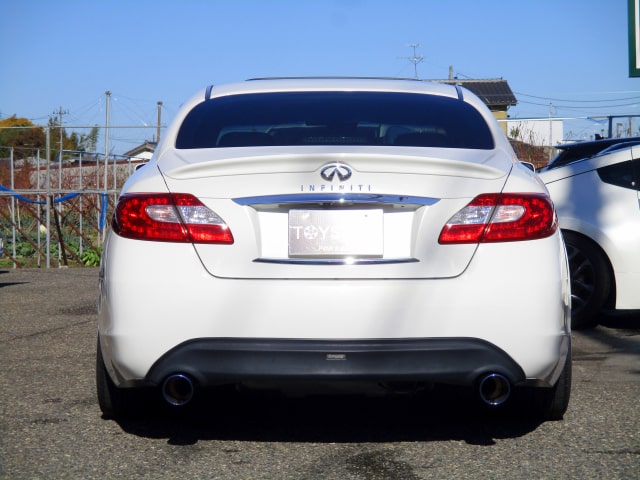 TOYSCAR ニッサン フーガ 370GT タイプS