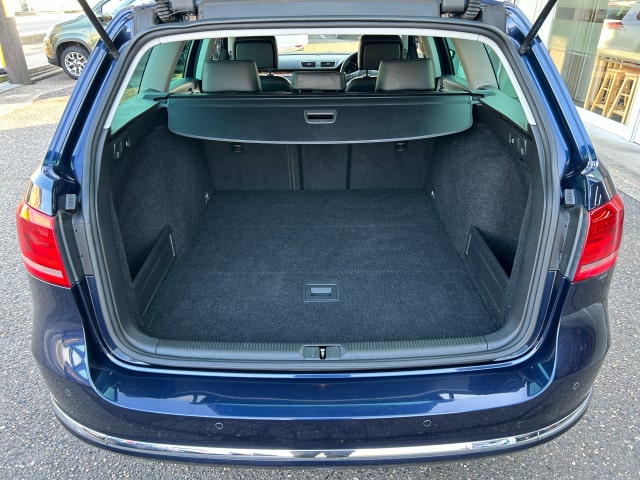 TOYSCAR フォルクスワーゲン パサートヴァリアント TSIハイライン