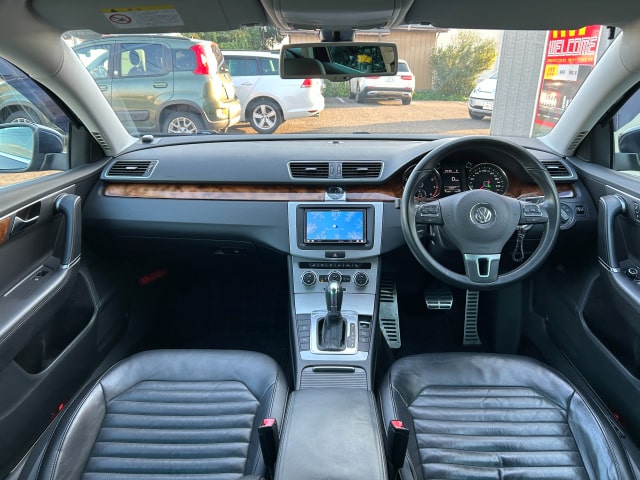 TOYSCAR フォルクスワーゲン パサートヴァリアント TSIハイライン