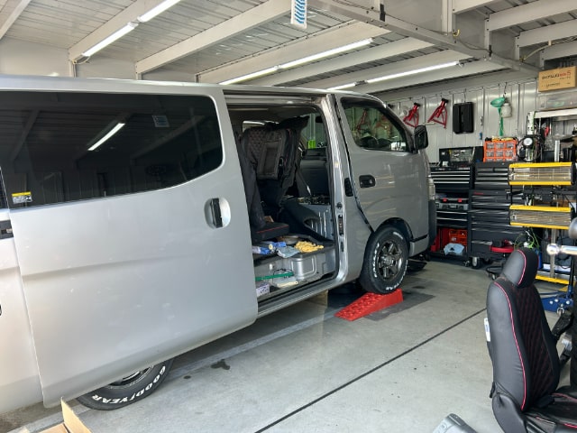 ■NV350キャラバン/ラジエター交換■