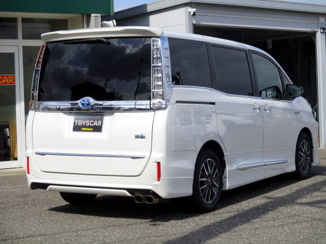 TOYSCAR トヨタ ヴォクシー ハイブリッドV