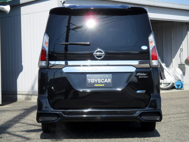 TOYSCAR ニッサン セレナ ライダー プロパイロットエディション