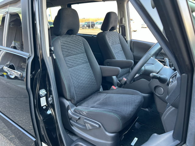 TOYSCAR ニッサン セレナ ライダー プロパイロットエディション